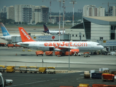 Der israelische Flughafen soll attraktiver für Billigfluglinien werden (Bild: Michaelg2588/Wikimedia).