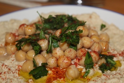 Hummus darf bei dem Food Festival in Haifa natürlich nicht fehlen (Bild: Pixabay).